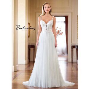Enchanting A-Line Wedding Dress by Mon Cheri Ivory Size 4 NWT